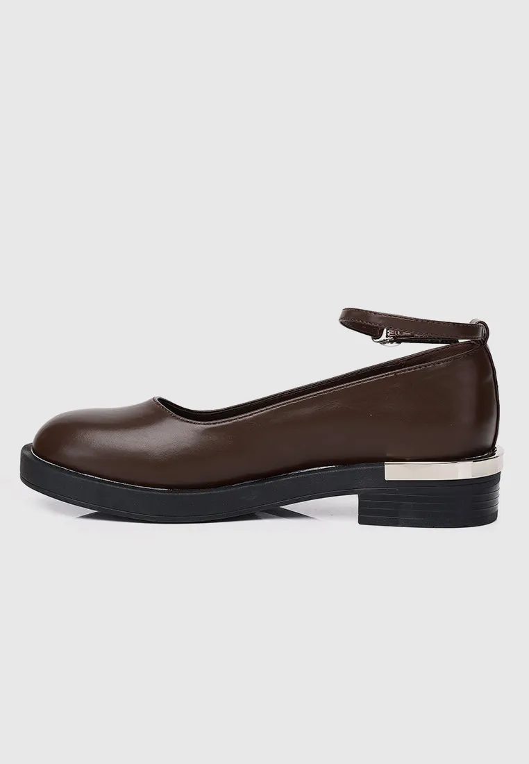 A Smiling Heart Ankle-Strap Flats & Ballerina (Brown)