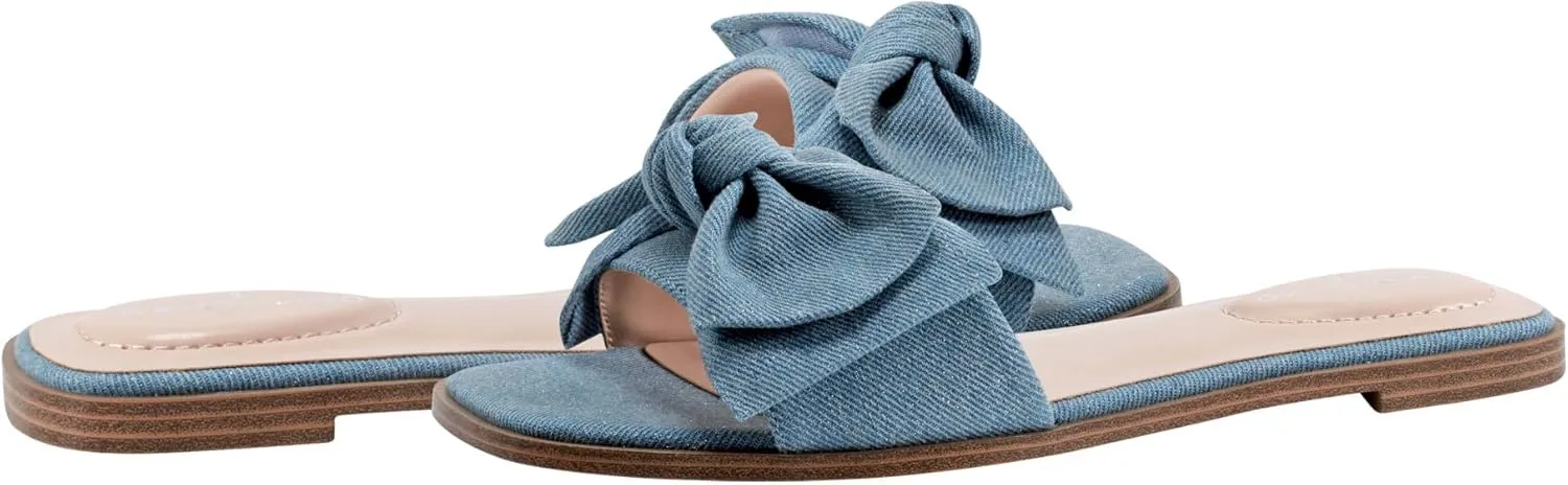 Bandolino Women's Violeta Flat Sandal