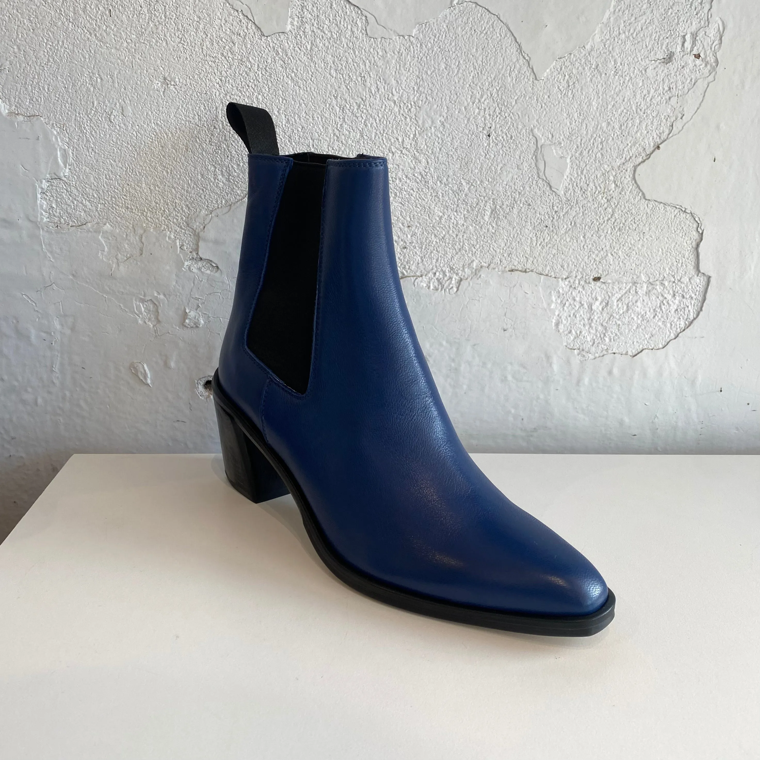 Beau Coops Duplex Blue