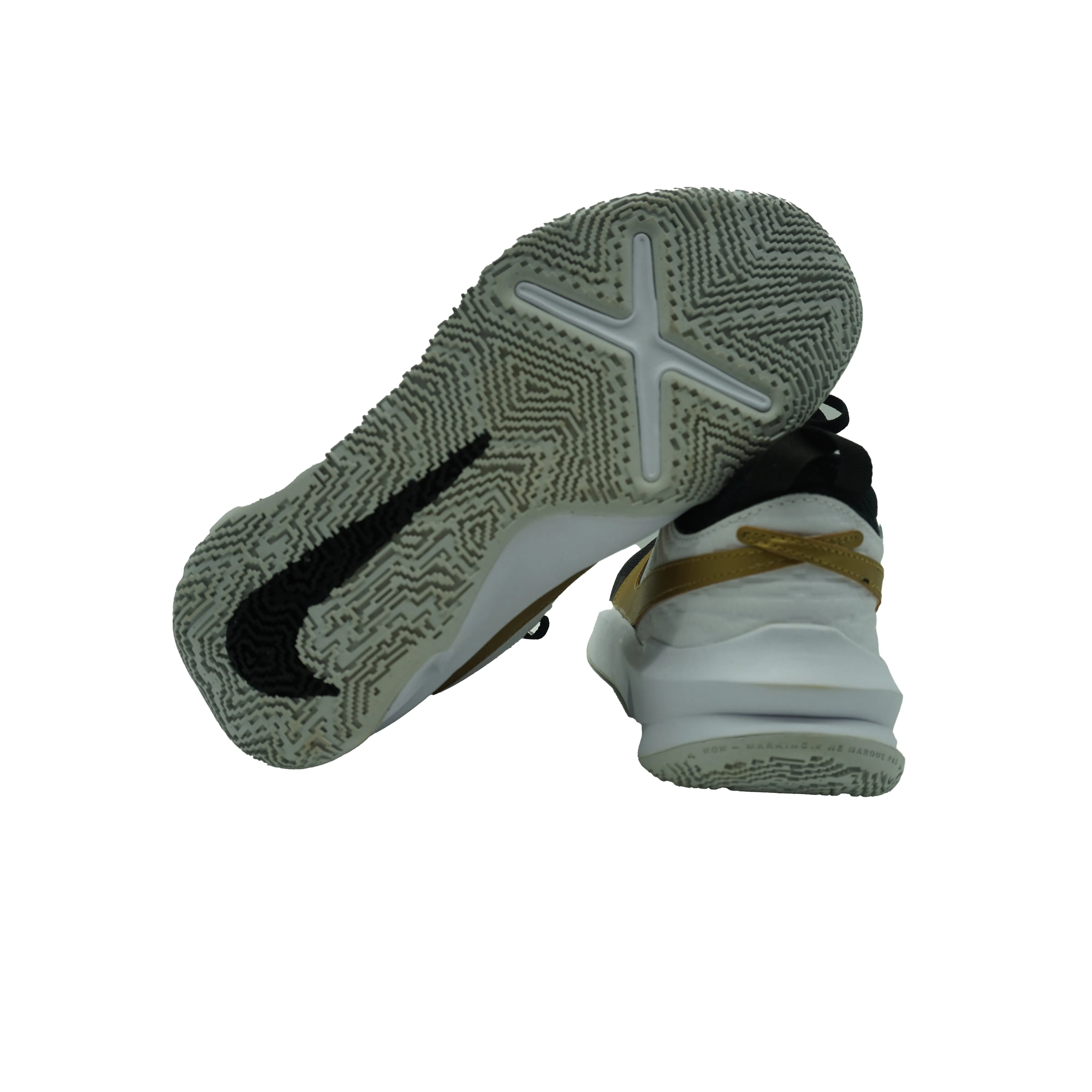 Nike Boy's Team Hustle D 10 Basketball Athletic Shoes Black White Gold Size 6