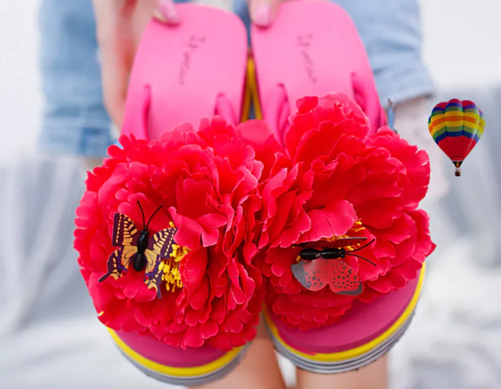 Women Summer Thick Wedge Heel Flowers Design Flip Flops Slippers